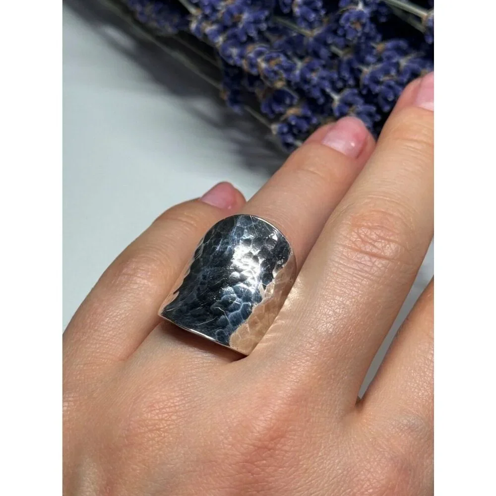 925 STERLING SILVER RING SIZE 6